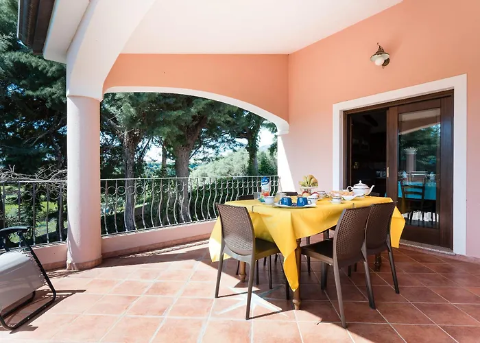 Residenza Le Magnolie Tatil Evi Orosei